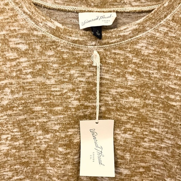New with tags Universal Thread gold long sleeved thermal. Very soft! - Picture 4 of 11